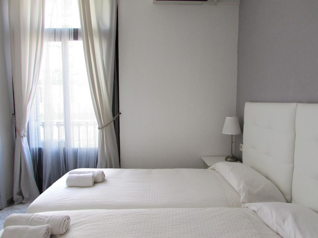巴塞罗那 塞尔丹雅旅馆酒店 客房 照片